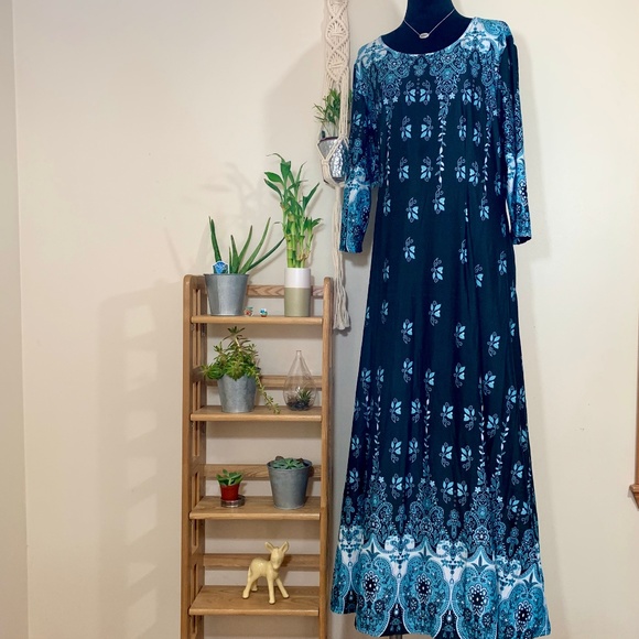 R & B collection patterned plus size dress 2X maxi - Picture 1 of 8